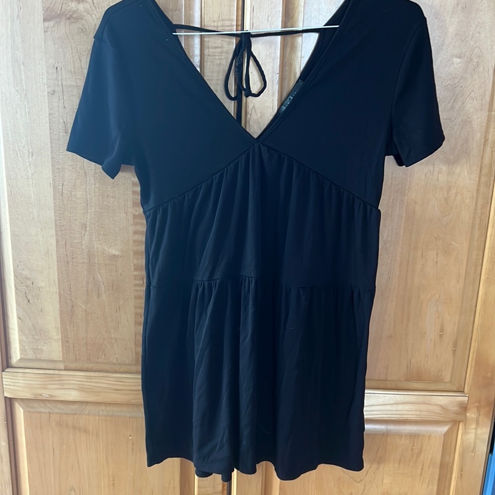 V neck black dress
